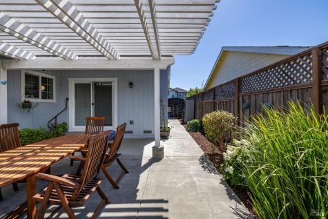 3723 Crestview Drive Santa Rosa CA 95403
