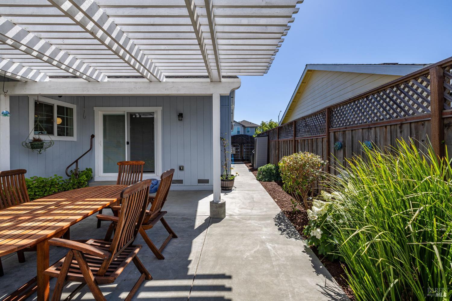 3723 Crestview Drive Santa Rosa CA 95403