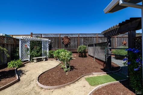 3723 Crestview Drive Santa Rosa CA 95403