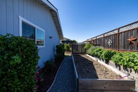 3723 Crestview Drive Santa Rosa CA 95403