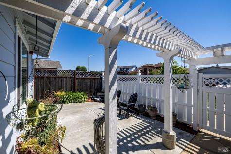 3723 Crestview Drive Santa Rosa CA 95403