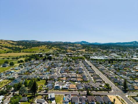 3723 Crestview Drive Santa Rosa CA 95403