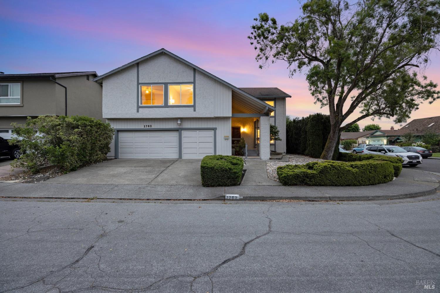 1702 Capistrano Drive Petaluma CA 94954