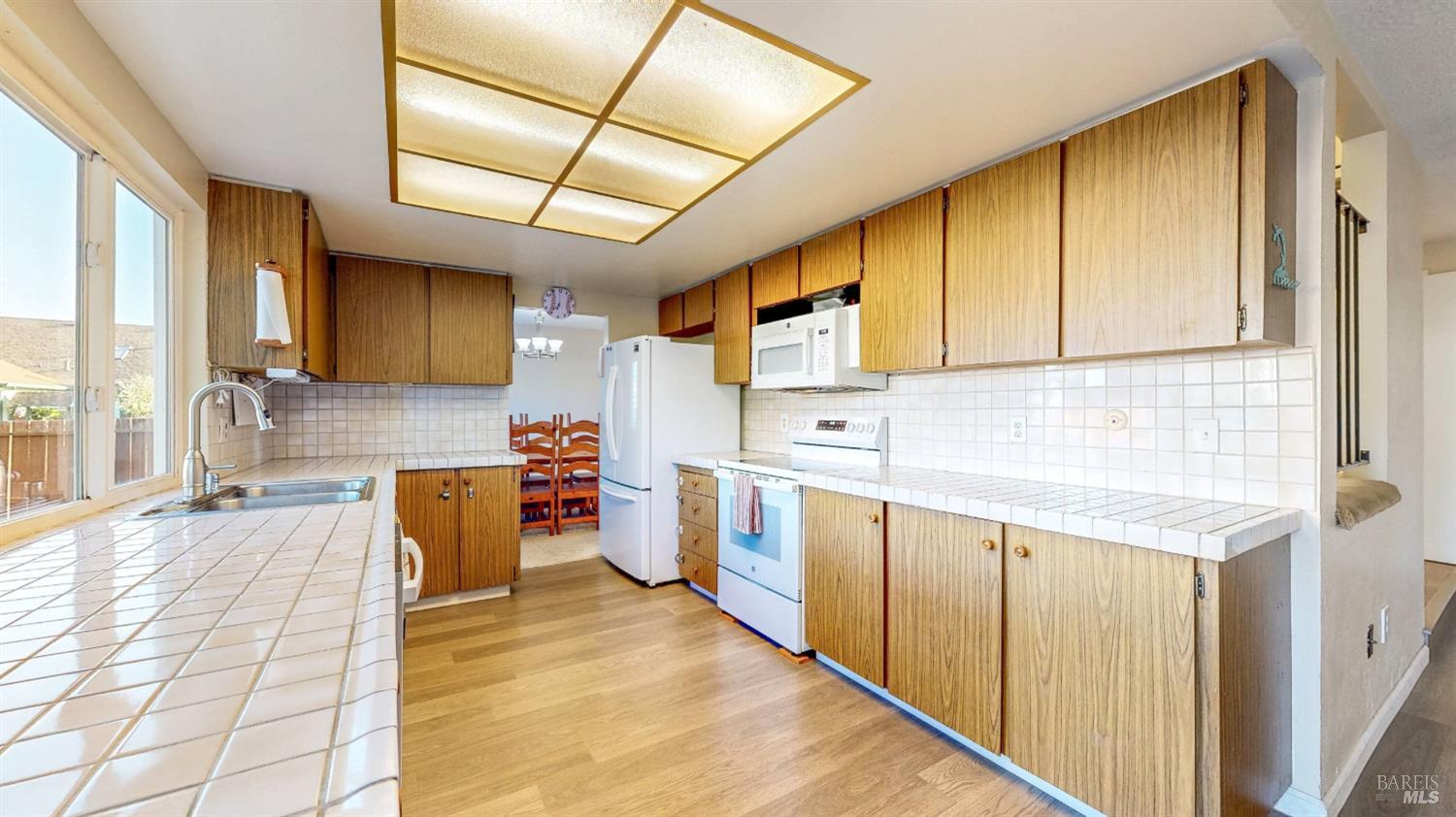 1702 Capistrano Drive Petaluma CA 94954