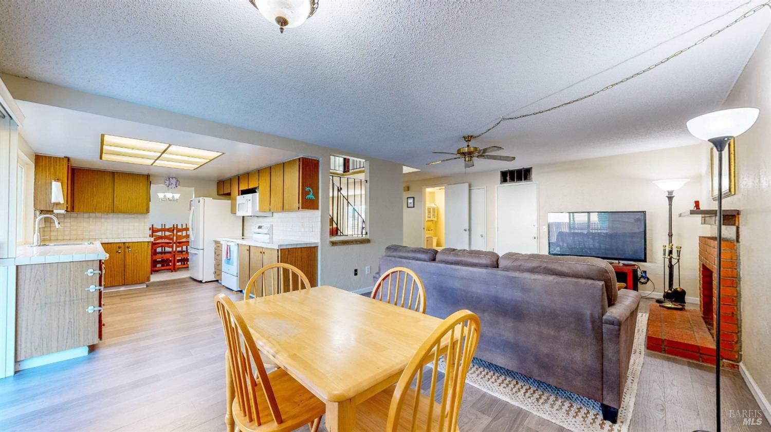 1702 Capistrano Drive Petaluma CA 94954