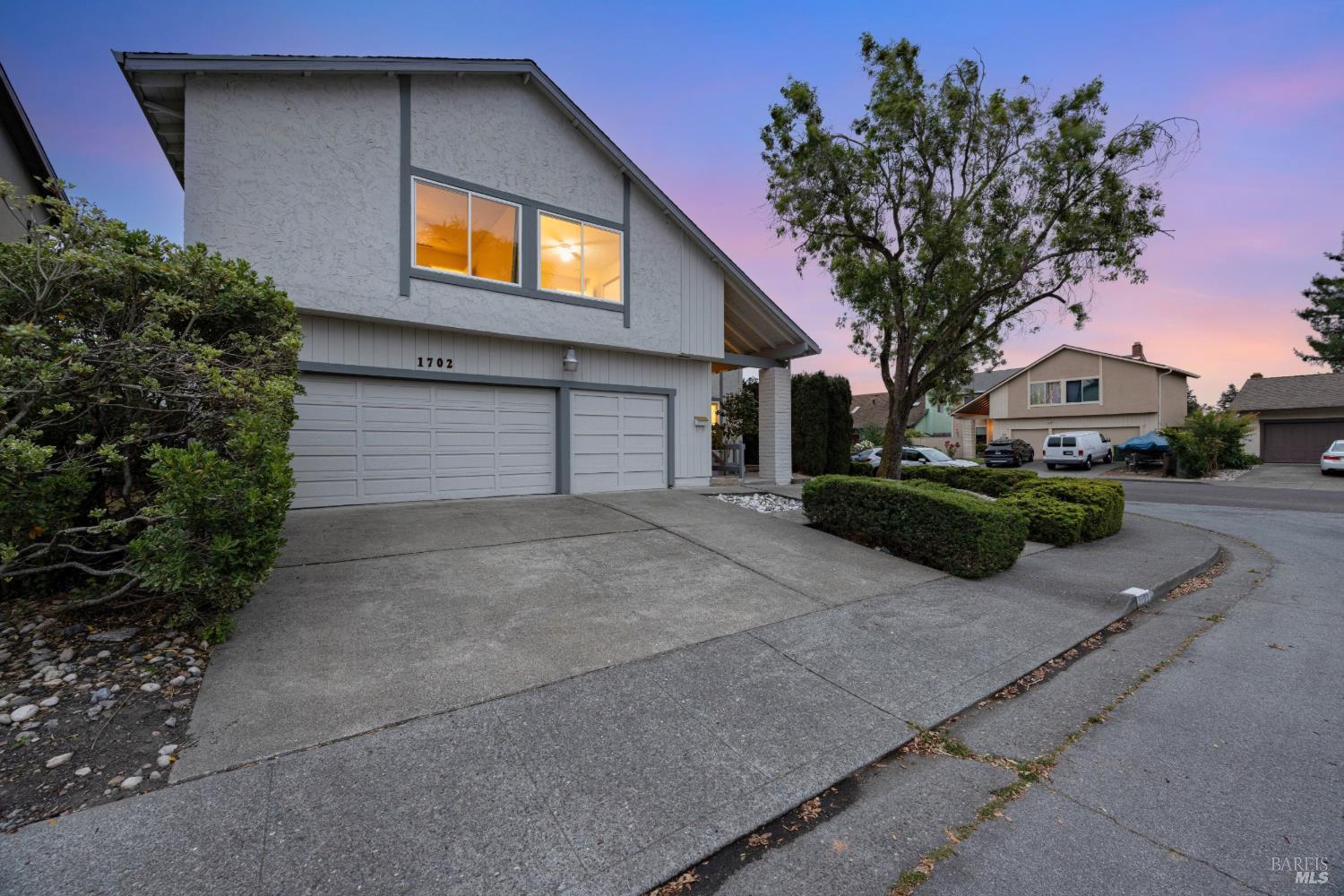 1702 Capistrano Drive Petaluma CA 94954