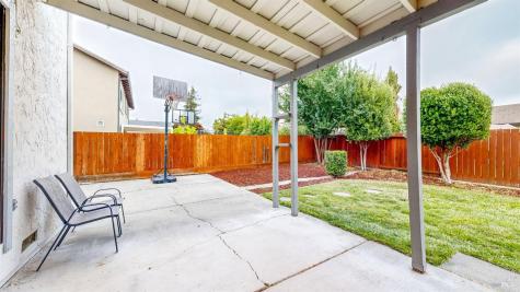 1702 Capistrano Drive Petaluma CA 94954