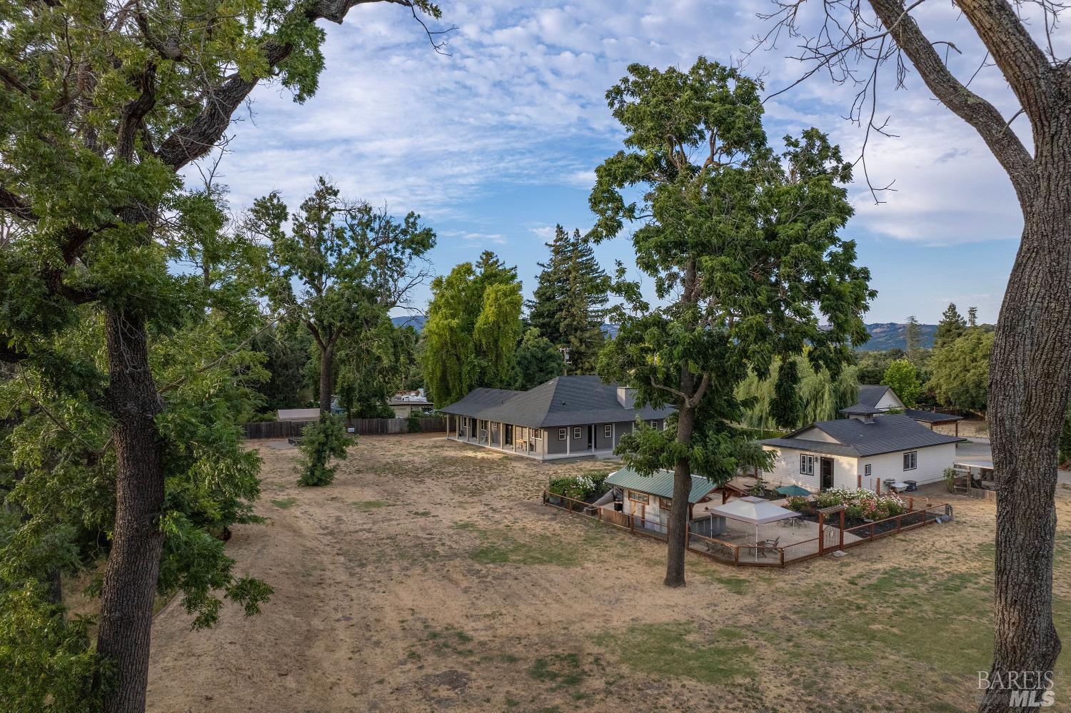 22385 Broadway Sonoma CA 95476