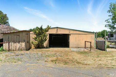6067 Gilmore Avenue Cotati CA 94931