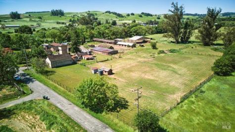 6067 Gilmore Avenue Cotati CA 94931