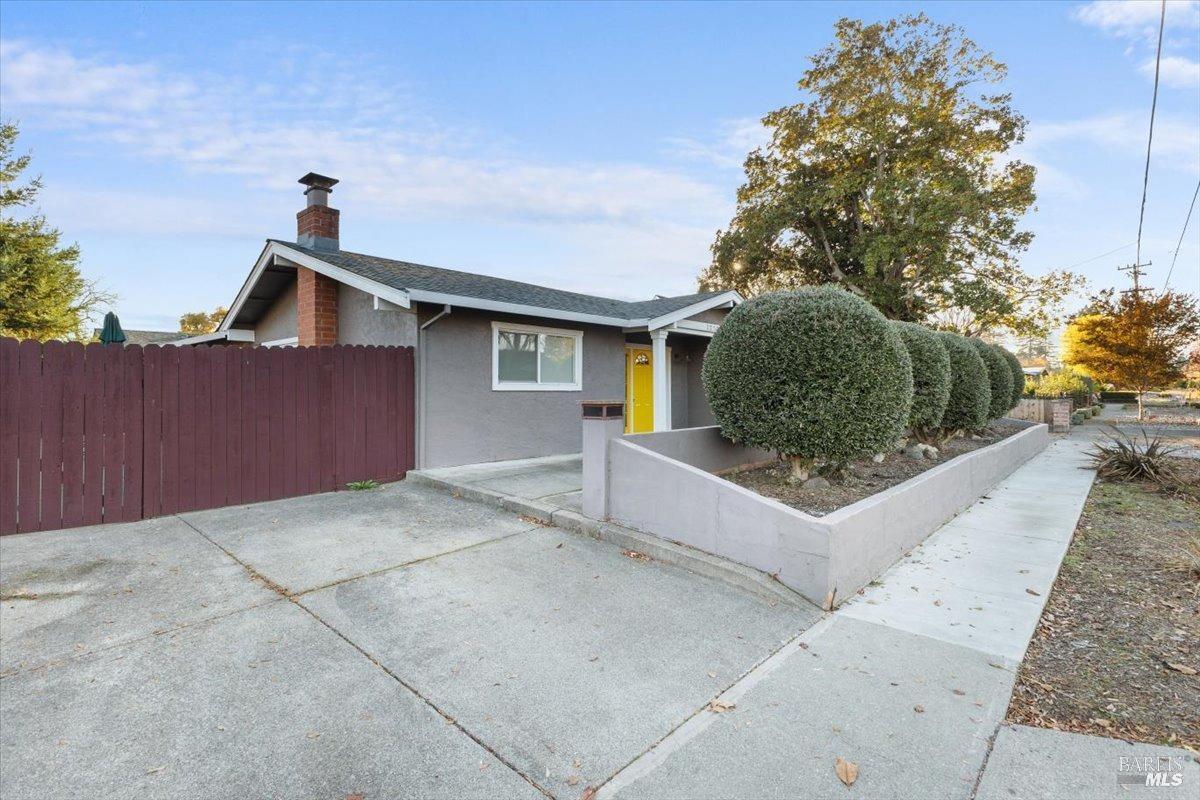 2239 Redwood Road Napa CA 94558
