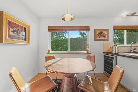 21800 River Road Geyserville CA 95441