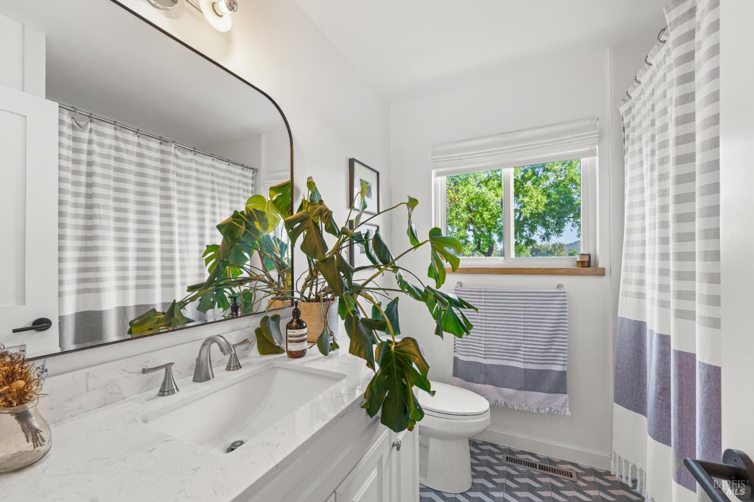 21800 River Road Geyserville CA 95441