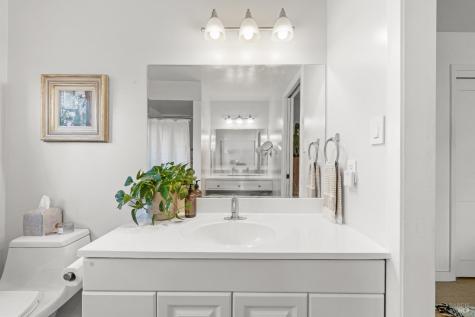 21800 River Road Geyserville CA 95441