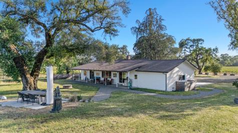 21800 River Road Geyserville CA 95441
