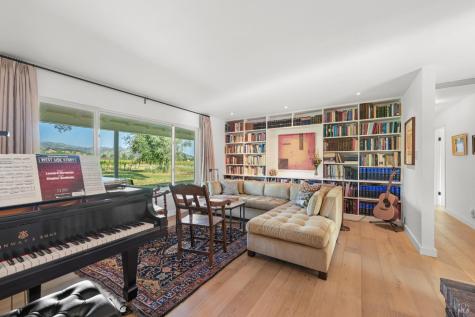 21800 River Road Geyserville CA 95441