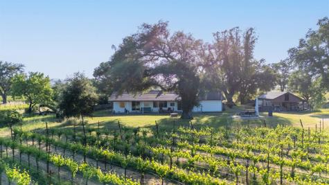 21800 River Road Geyserville CA 95441