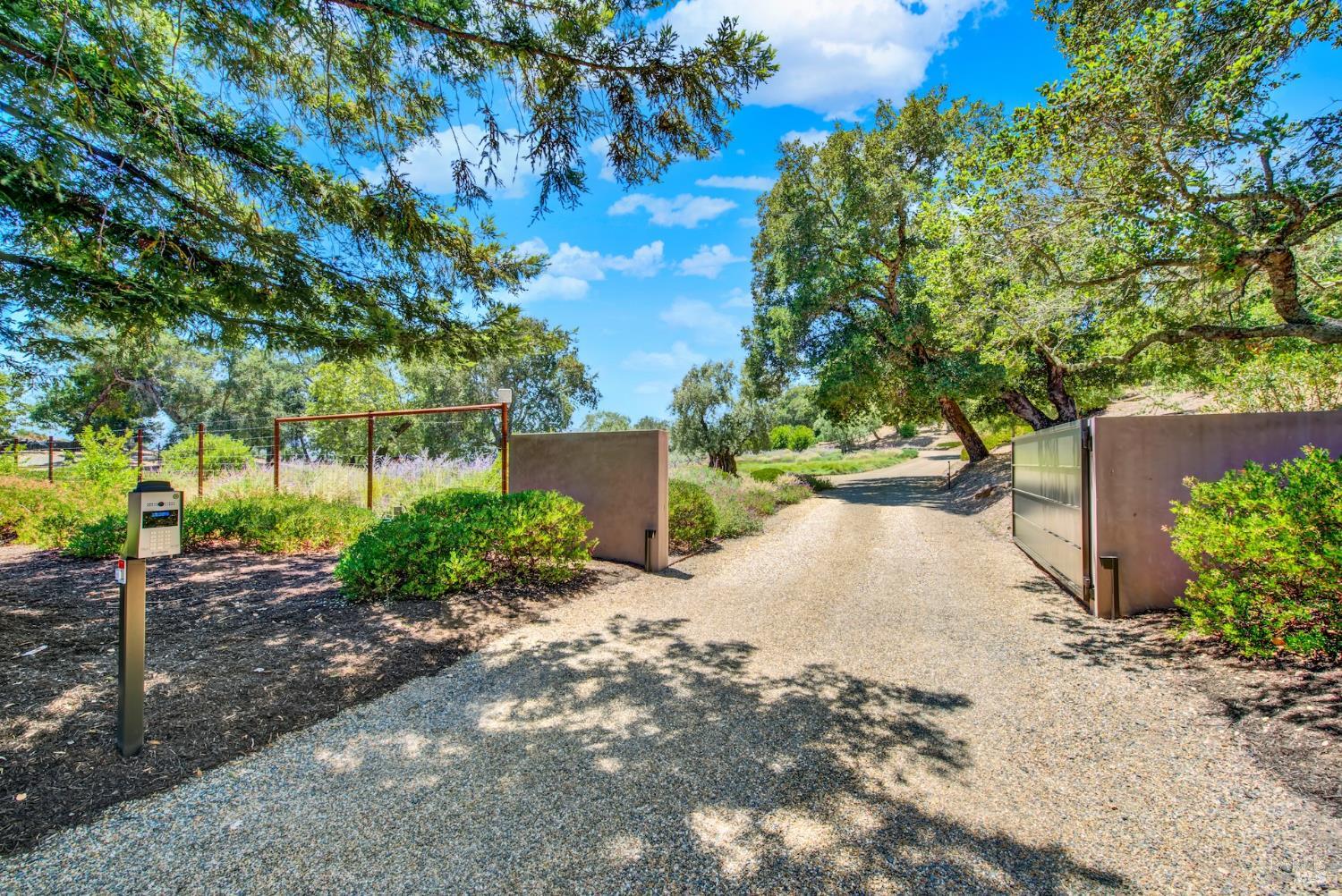 860 Meadowood Lane St. Helena CA 94574