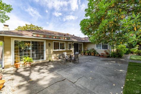 7569 Oak Leaf Drive Santa Rosa CA 95409