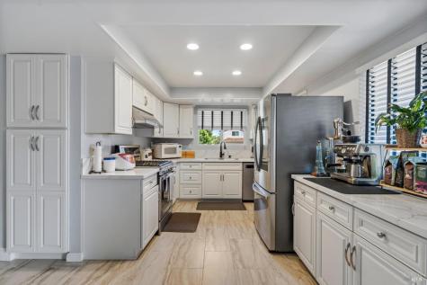 3724 Hoen Avenue Santa Rosa CA 95405
