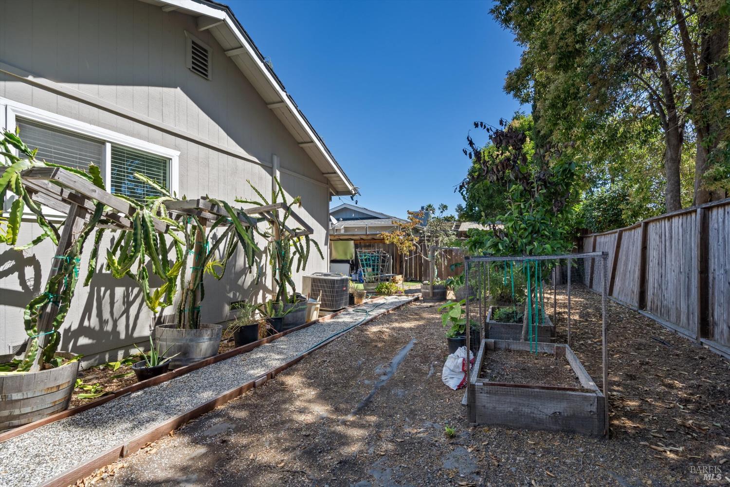 3724 Hoen Avenue Santa Rosa CA 95405