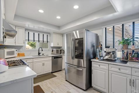 3724 Hoen Avenue Santa Rosa CA 95405