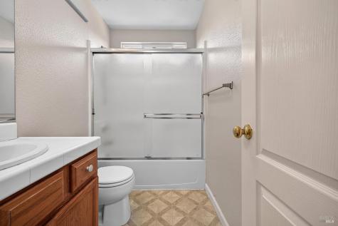3315 Canyonlands Avenue Santa Rosa CA 95407