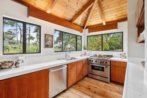 10 Miwok Way Inverness CA 94937