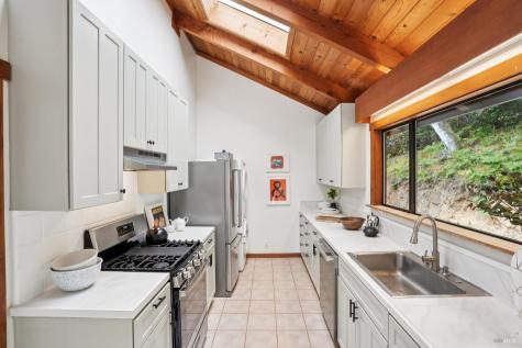 10 Miwok Way Inverness CA 94937