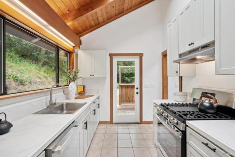 10 Miwok Way Inverness CA 94937