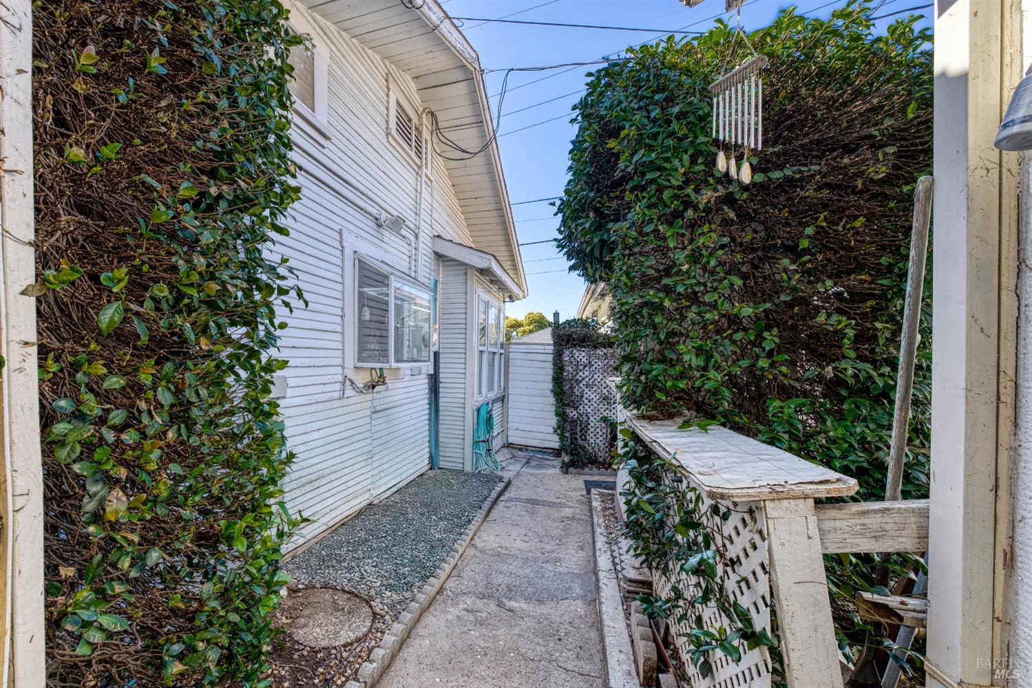 130 Armstrong Street Lakeport CA 95453