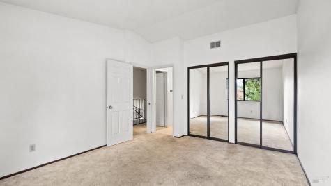 360 Raven Court Healdsburg CA 95448