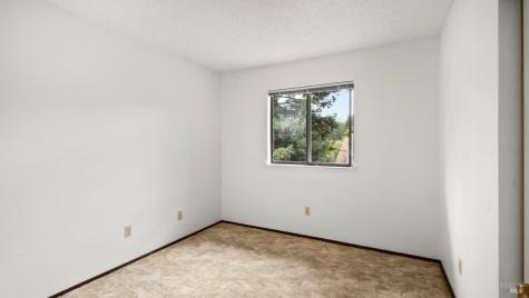 360 Raven Court Healdsburg CA 95448