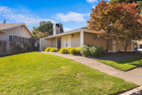 360 Raven Court Healdsburg CA 95448