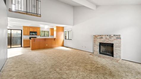 360 Raven Court Healdsburg CA 95448