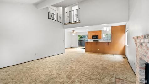 360 Raven Court Healdsburg CA 95448