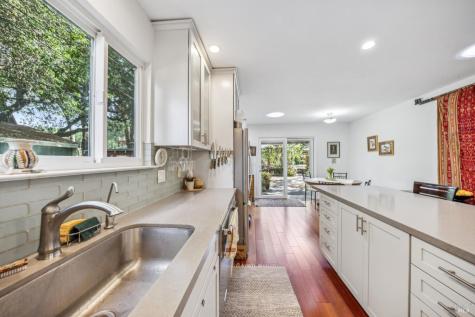 106 Hooker Avenue Sonoma CA 95476