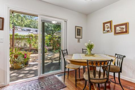 106 Hooker Avenue Sonoma CA 95476