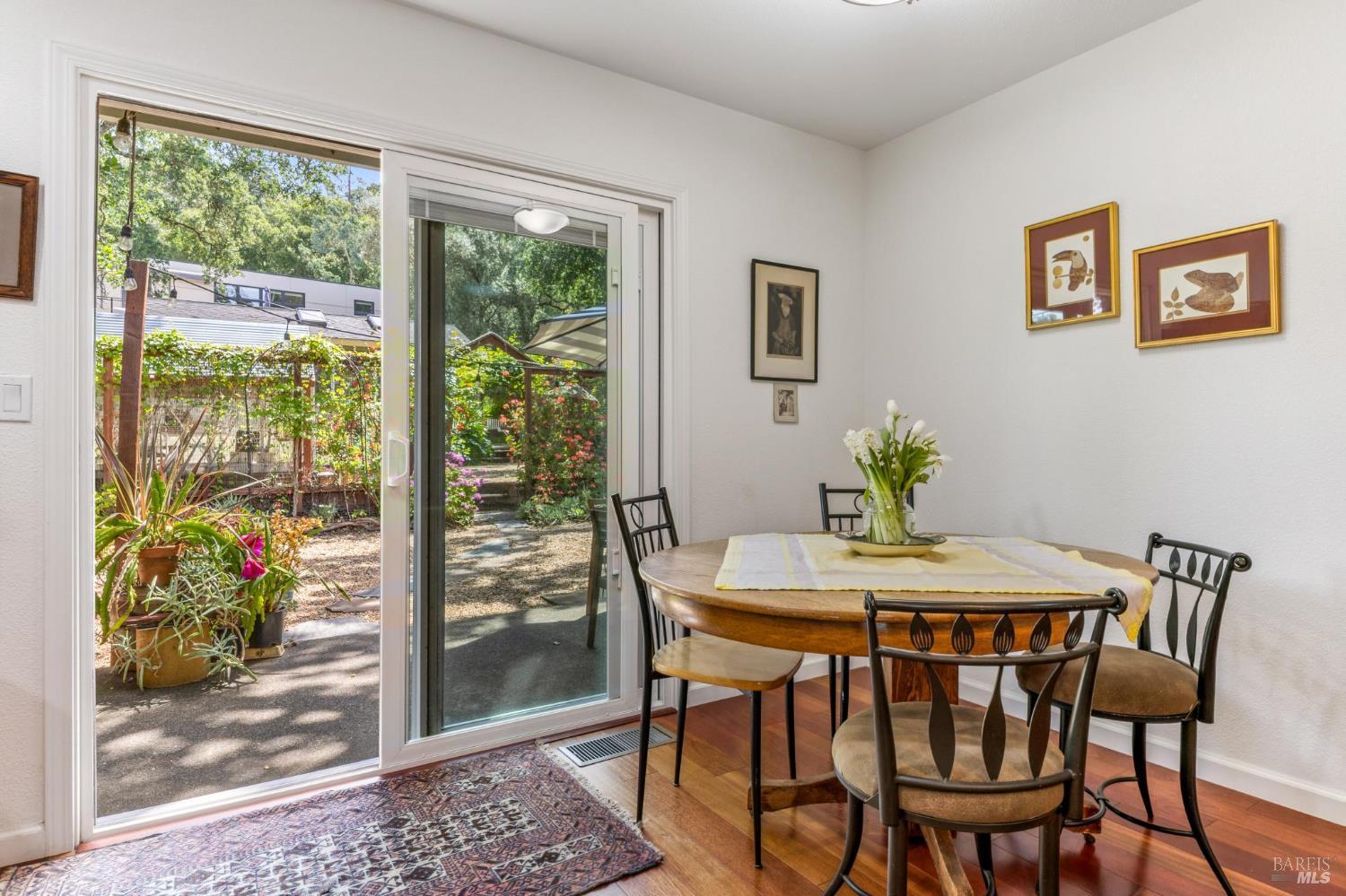106 Hooker Avenue Sonoma CA 95476