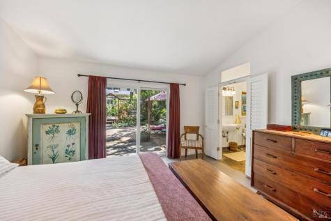 106 Hooker Avenue Sonoma CA 95476