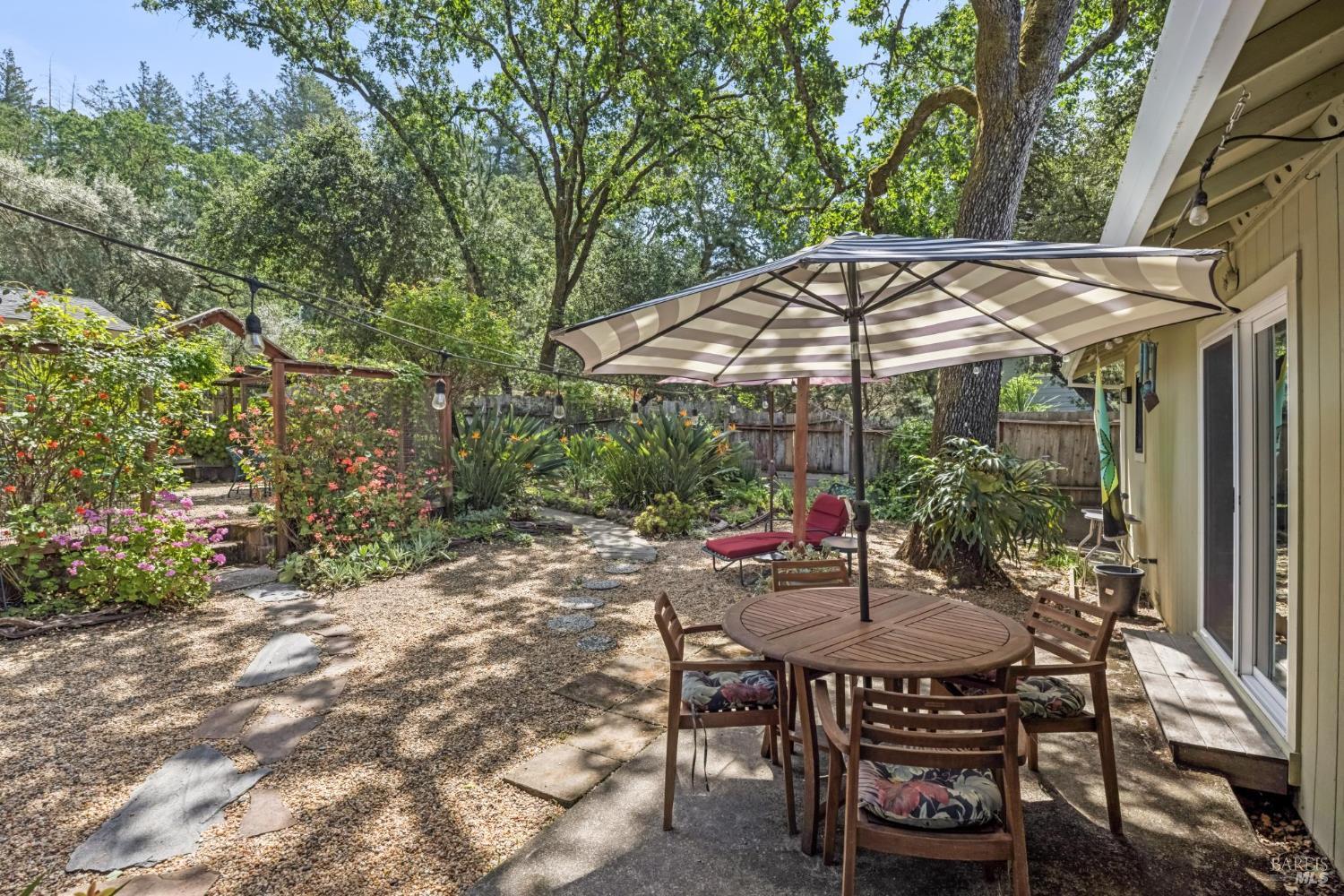 106 Hooker Avenue Sonoma CA 95476