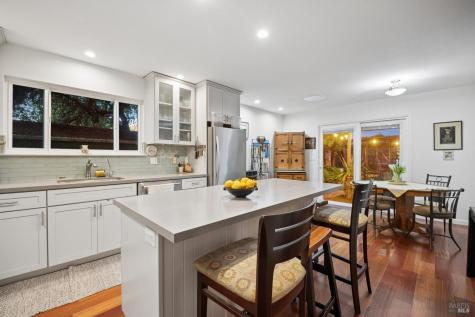 106 Hooker Avenue Sonoma CA 95476