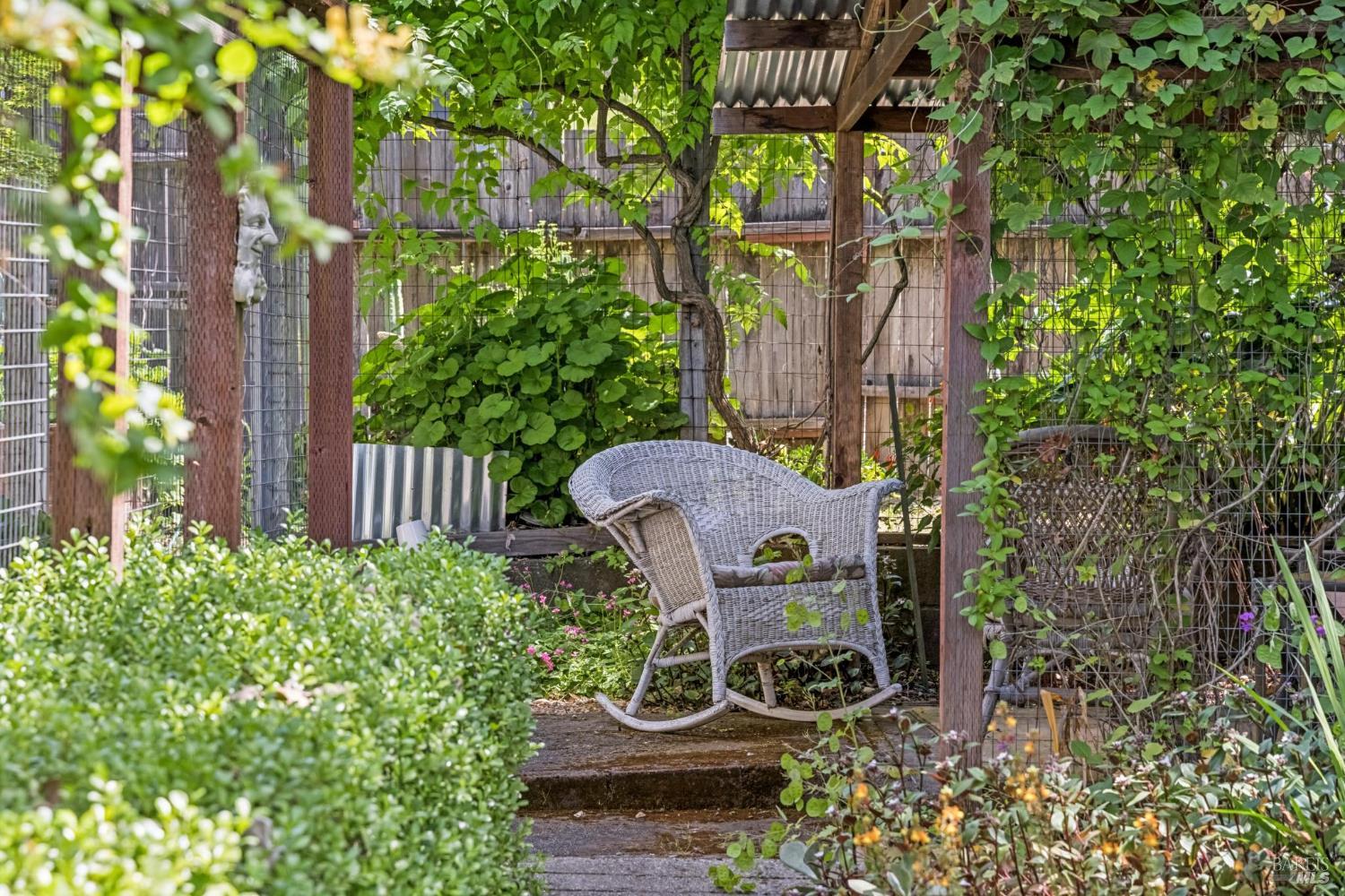 106 Hooker Avenue Sonoma CA 95476