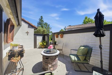 179 Vineyard Circle Sonoma CA 95476