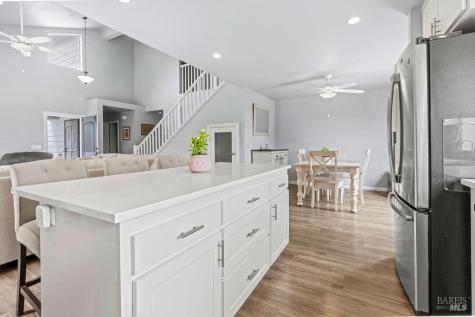 3690 Hillary Court Santa Rosa CA 95403