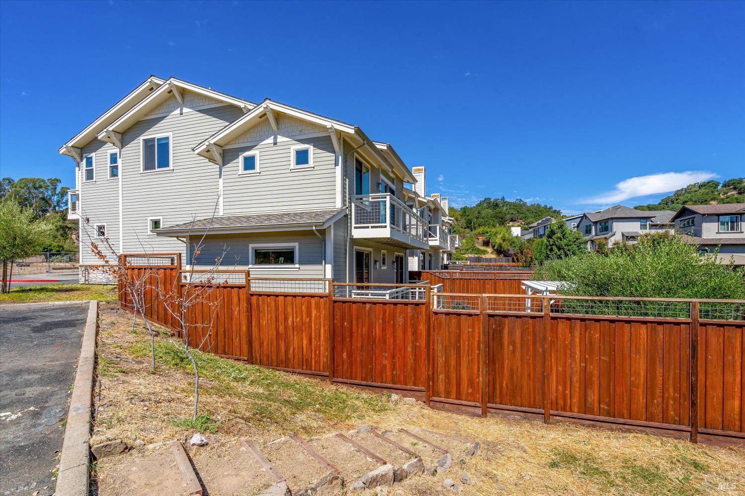 2089 Stagecoach Road Santa Rosa CA 95404