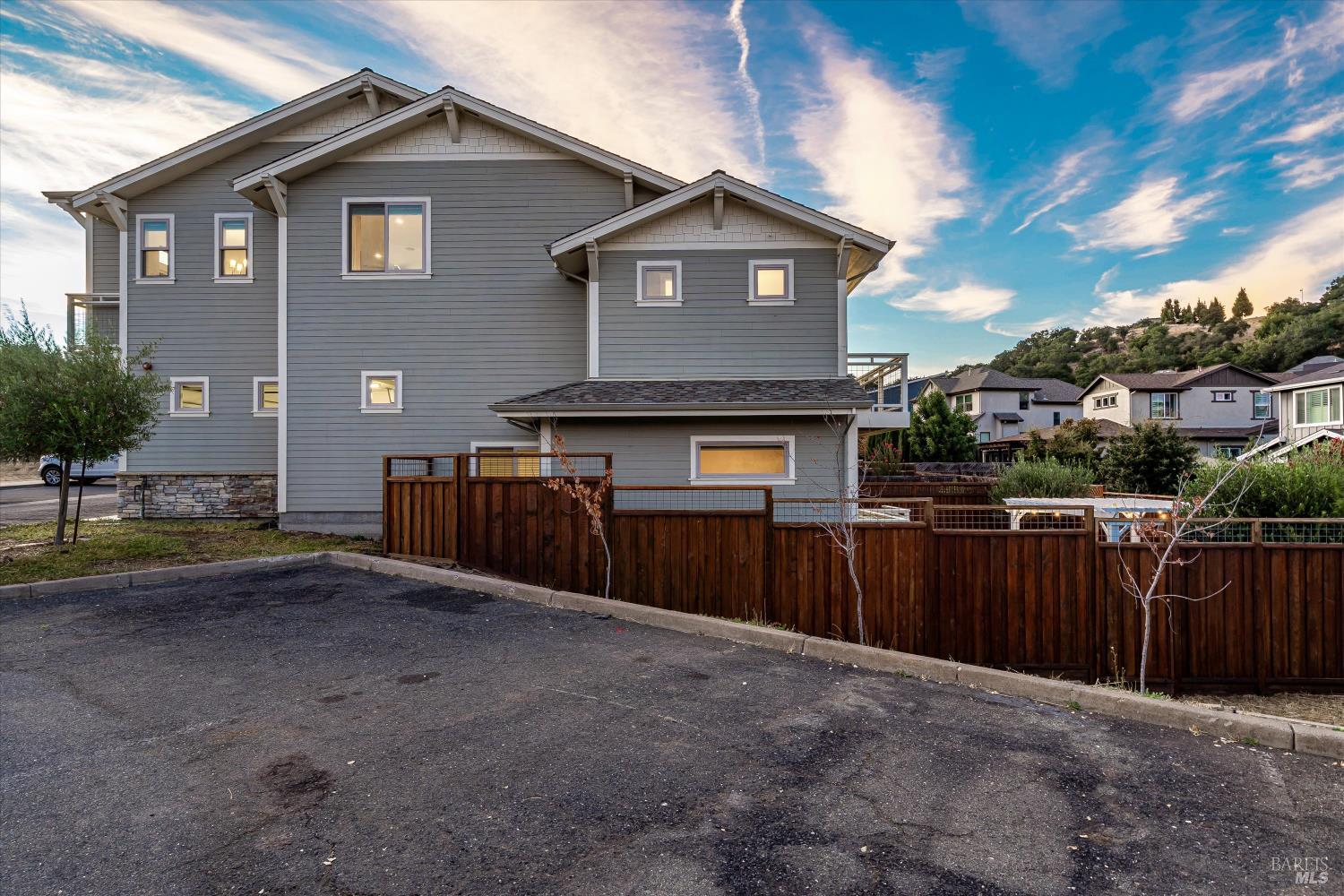 2089 Stagecoach Road Santa Rosa CA 95404