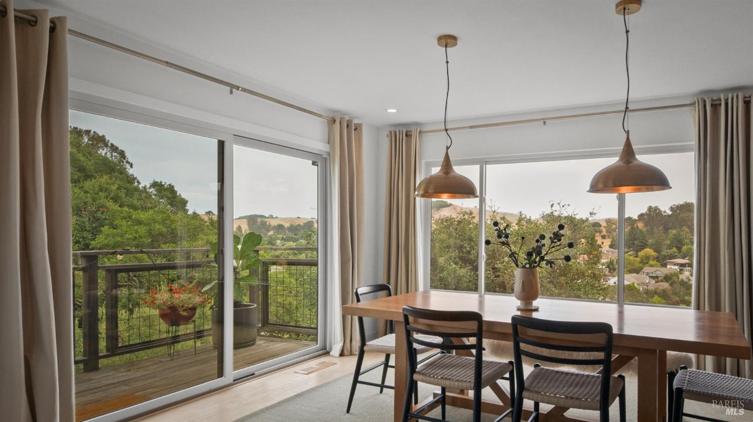 129 Sunny Hill Drive Petaluma CA 94952