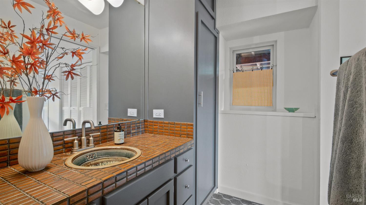 129 Sunny Hill Drive Petaluma CA 94952