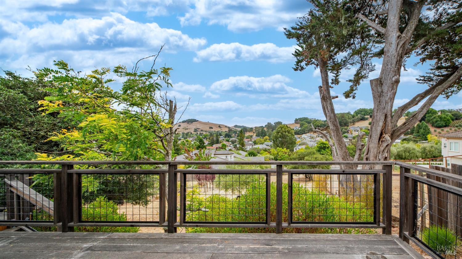 129 Sunny Hill Drive Petaluma CA 94952